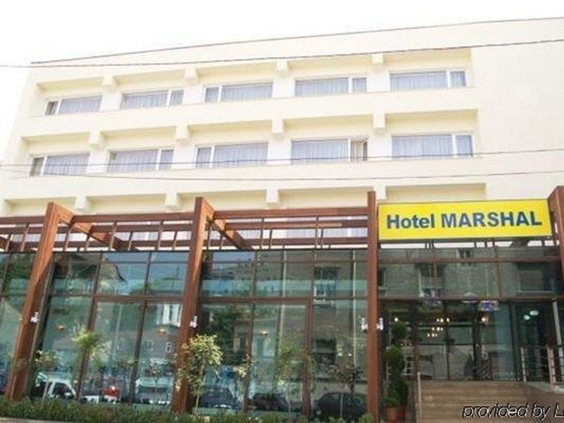 Marshal Hotel Bucarest Exterior foto